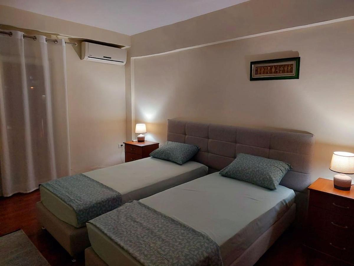 Solaris Guest House Shkodër エクステリア 写真